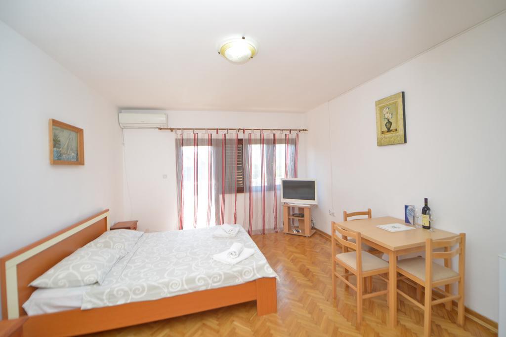 Apartments Villa Illyrik Risan Εξωτερικό φωτογραφία