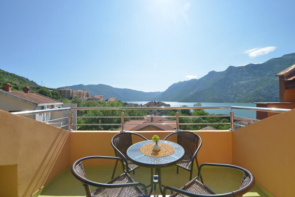 Apartments Villa Illyrik Risan Εξωτερικό φωτογραφία