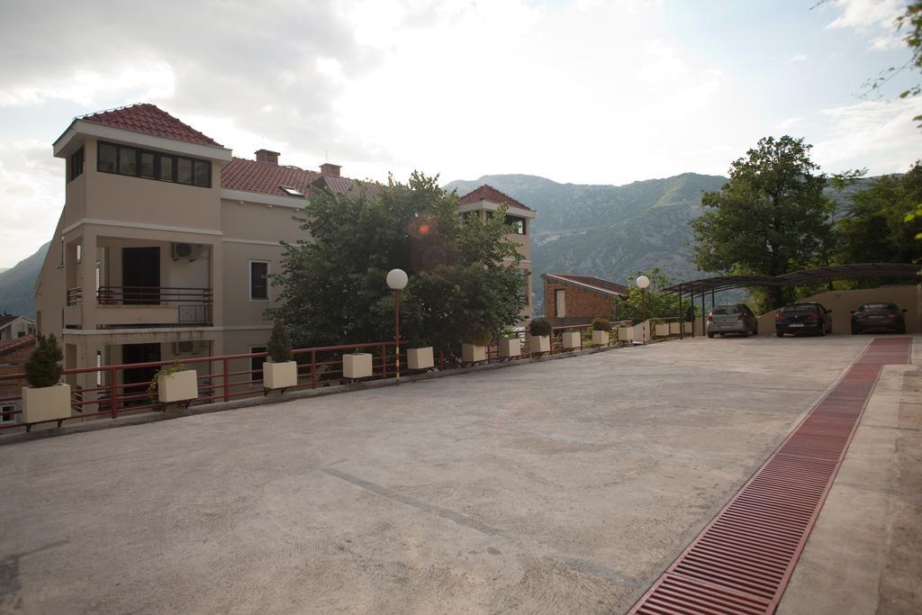 Apartments Villa Illyrik Risan Εξωτερικό φωτογραφία